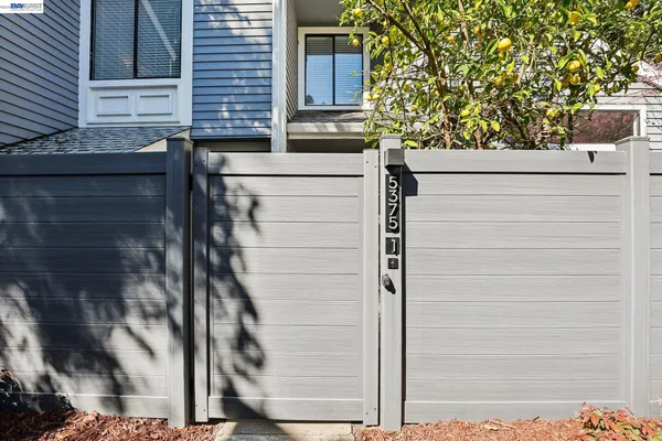 $939,000 | 5375 Black Avenue, Unit 1, Pleasanton, CA 94566