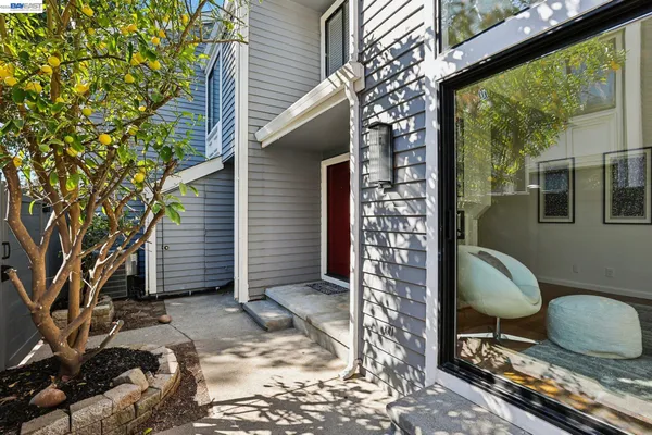 $939,000 | 5375 Black Avenue, Unit 1, Pleasanton, CA 94566