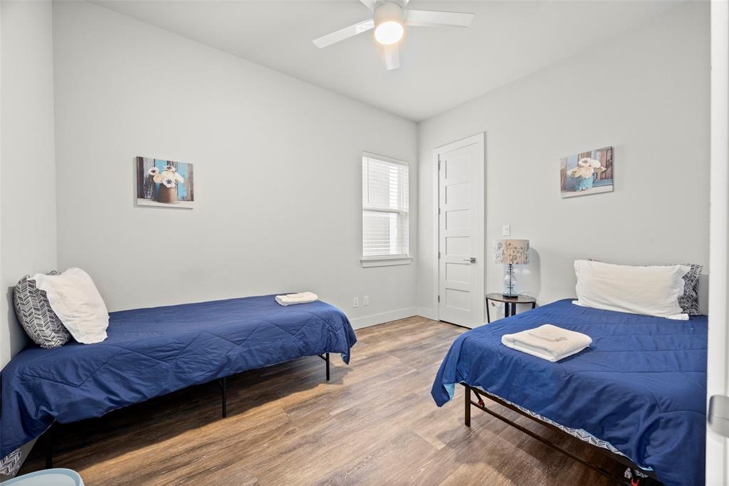 2009 North Prairie Avenue, Unit 2009 Dallas, TX 75204 - Photo 31 of 40 Bedroom #3