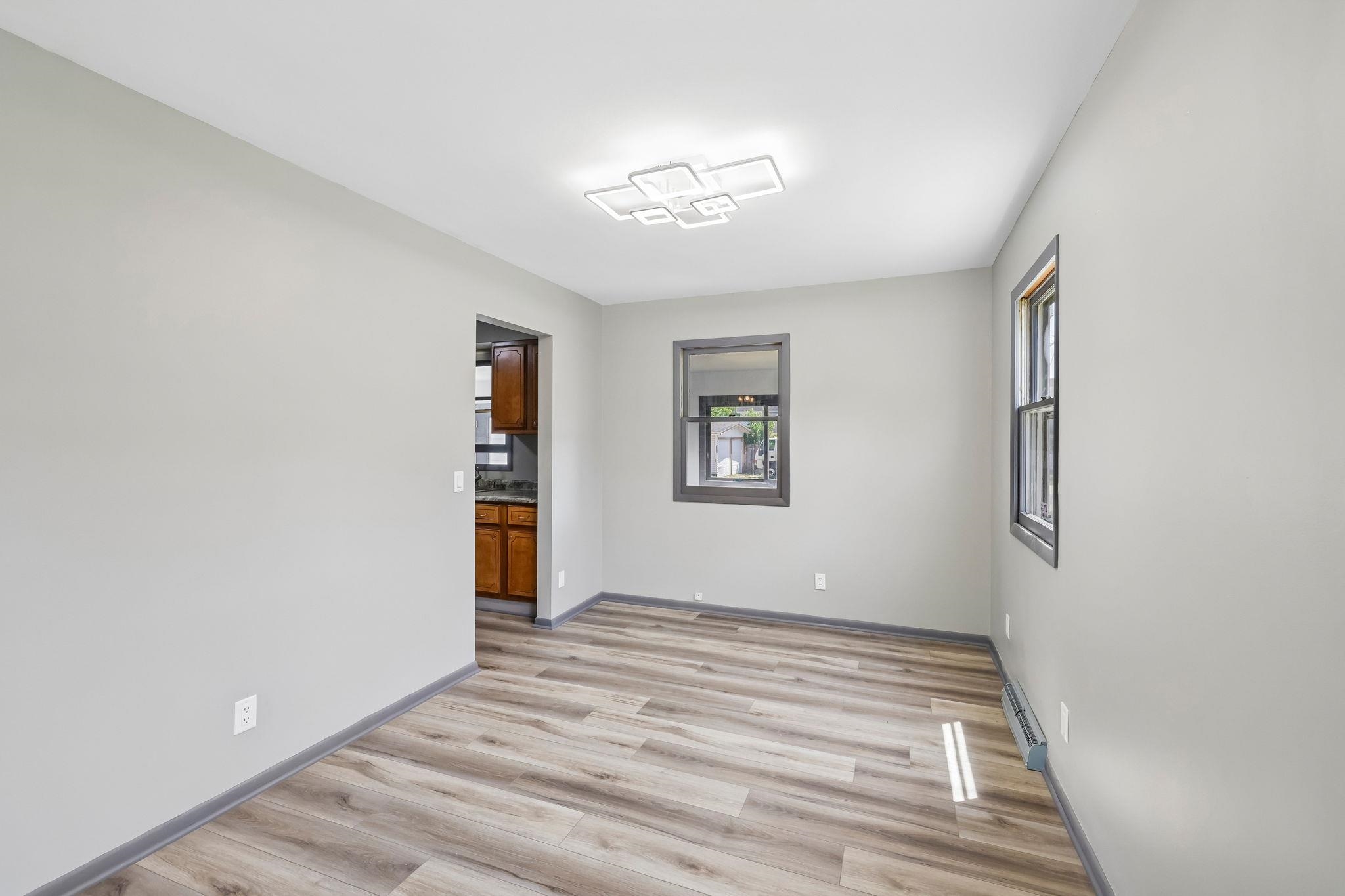 618 East Conant Street Portage, WI 53901 - Photo 12 of 19