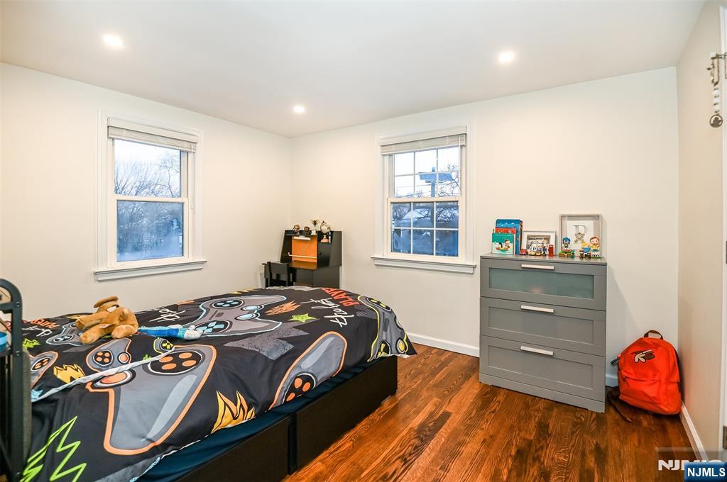 260 Kensington Road River Edge, NJ 07661 - Photo 11 of 22 a bedroom with a bed and a window