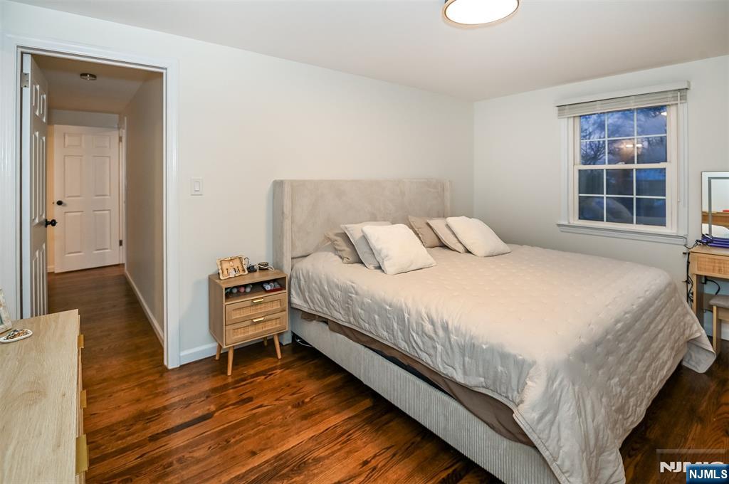 260 Kensington Road River Edge, NJ 07661 - Photo 14 of 22 a bedroom with a bed and a window
