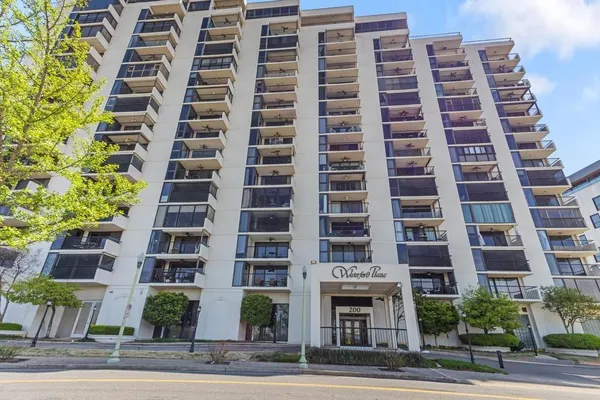 $325,000 | 200 Wagner Place, Unit 1103, Memphis, TN 38103