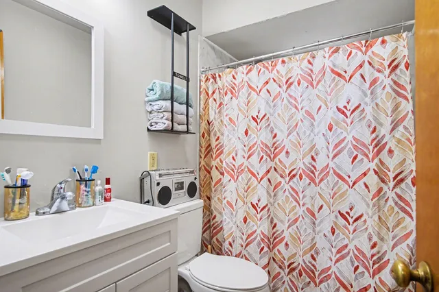 $274,900 | 1759 Cambridge Drive Southeast, Grand Rapids, MI 49506