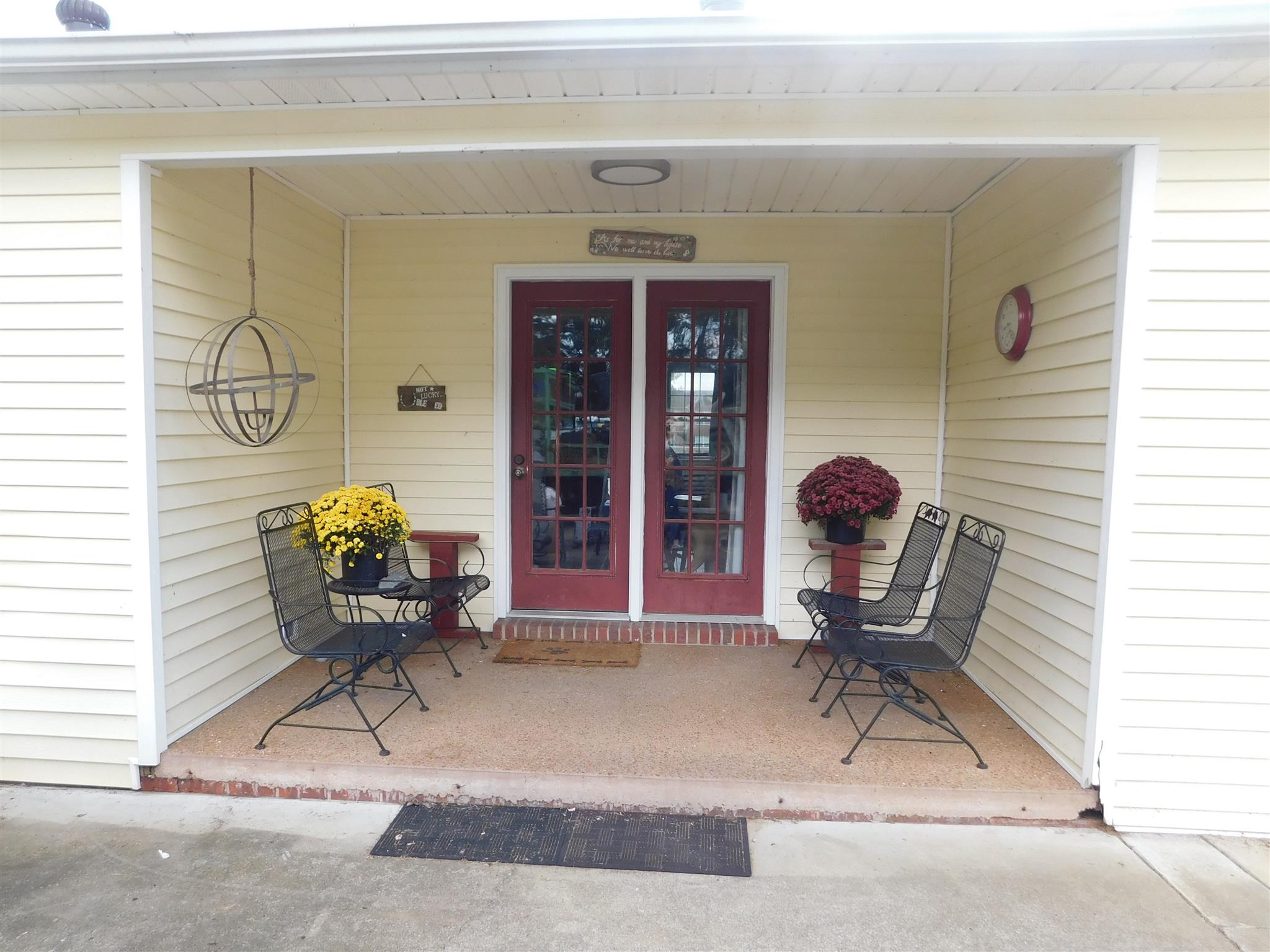 2495 Zion Road Columbia, TN 38401 - Photo 15 of 16 Entertaining is a breeze with this covered patio.