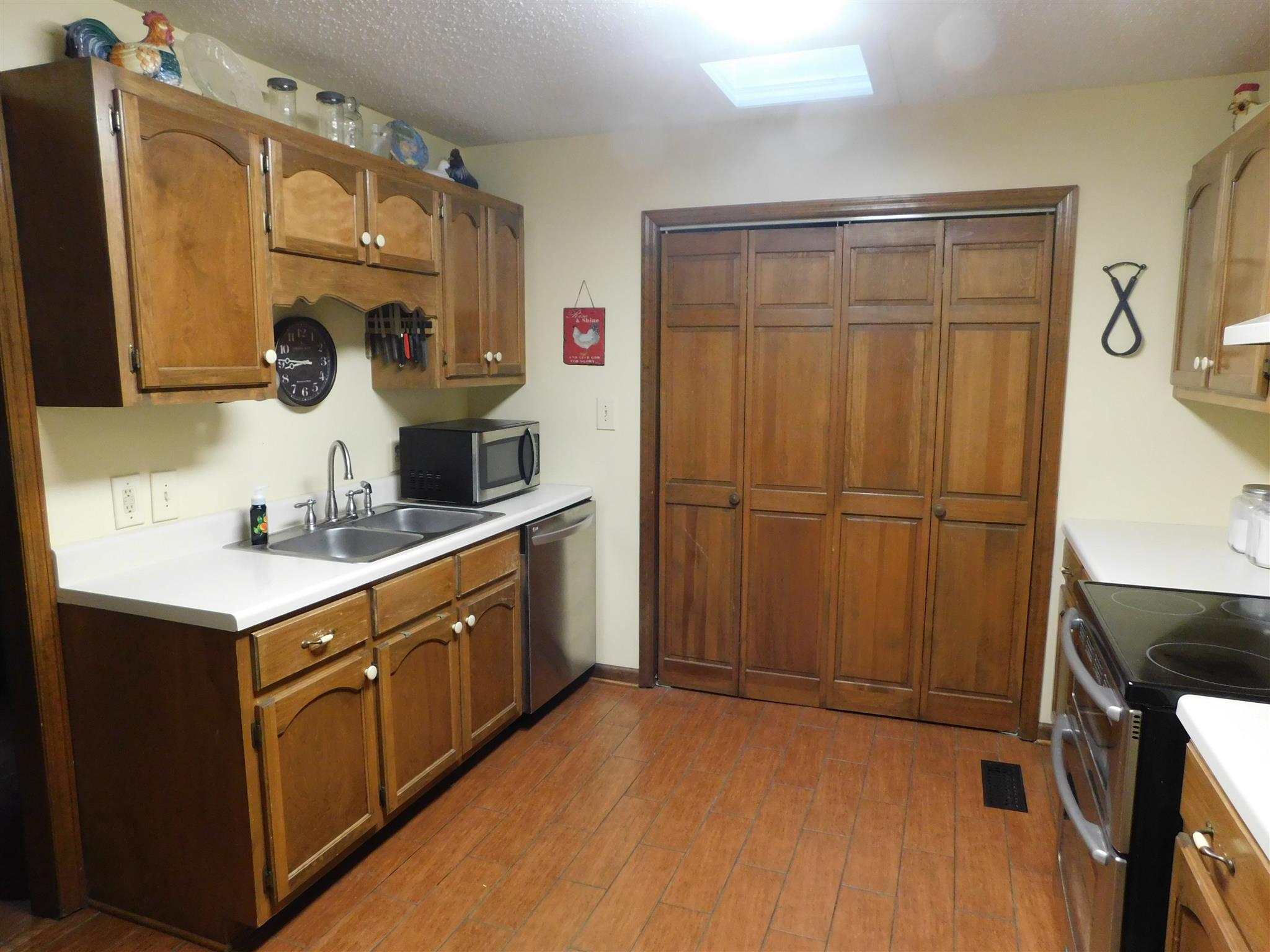 2495 Zion Road Columbia, TN 38401 - Photo 5 of 16 2nd View of Kitchen.