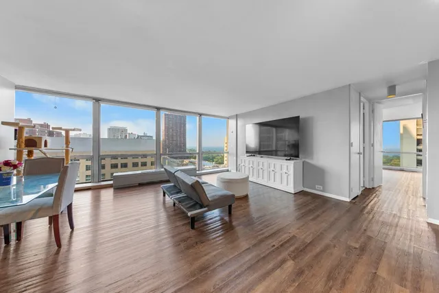 $375,990 | 330 West Diversey Parkway, Unit 1508, Chicago, IL 60657