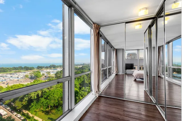 $375,990 | 330 West Diversey Parkway, Unit 1508, Chicago, IL 60657