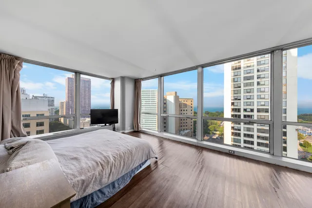 $375,990 | 330 West Diversey Parkway, Unit 1508, Chicago, IL 60657