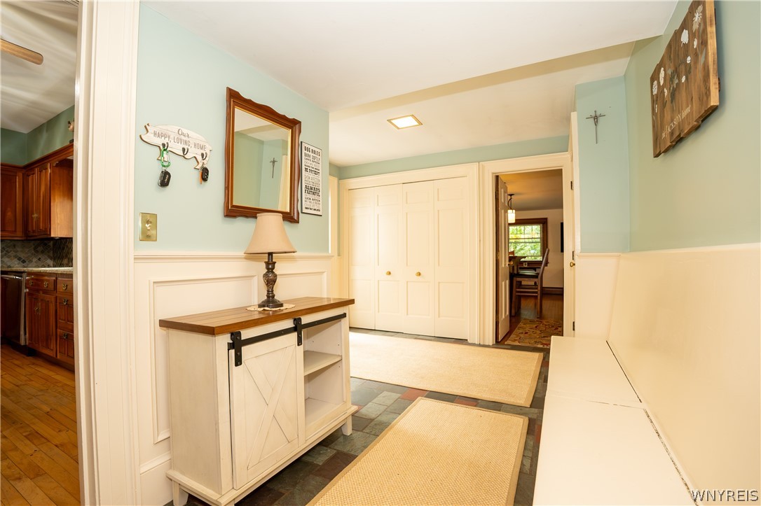10775 Main Street Clarence, NY 14031 - Photo 30 of 50 Side mudroom area