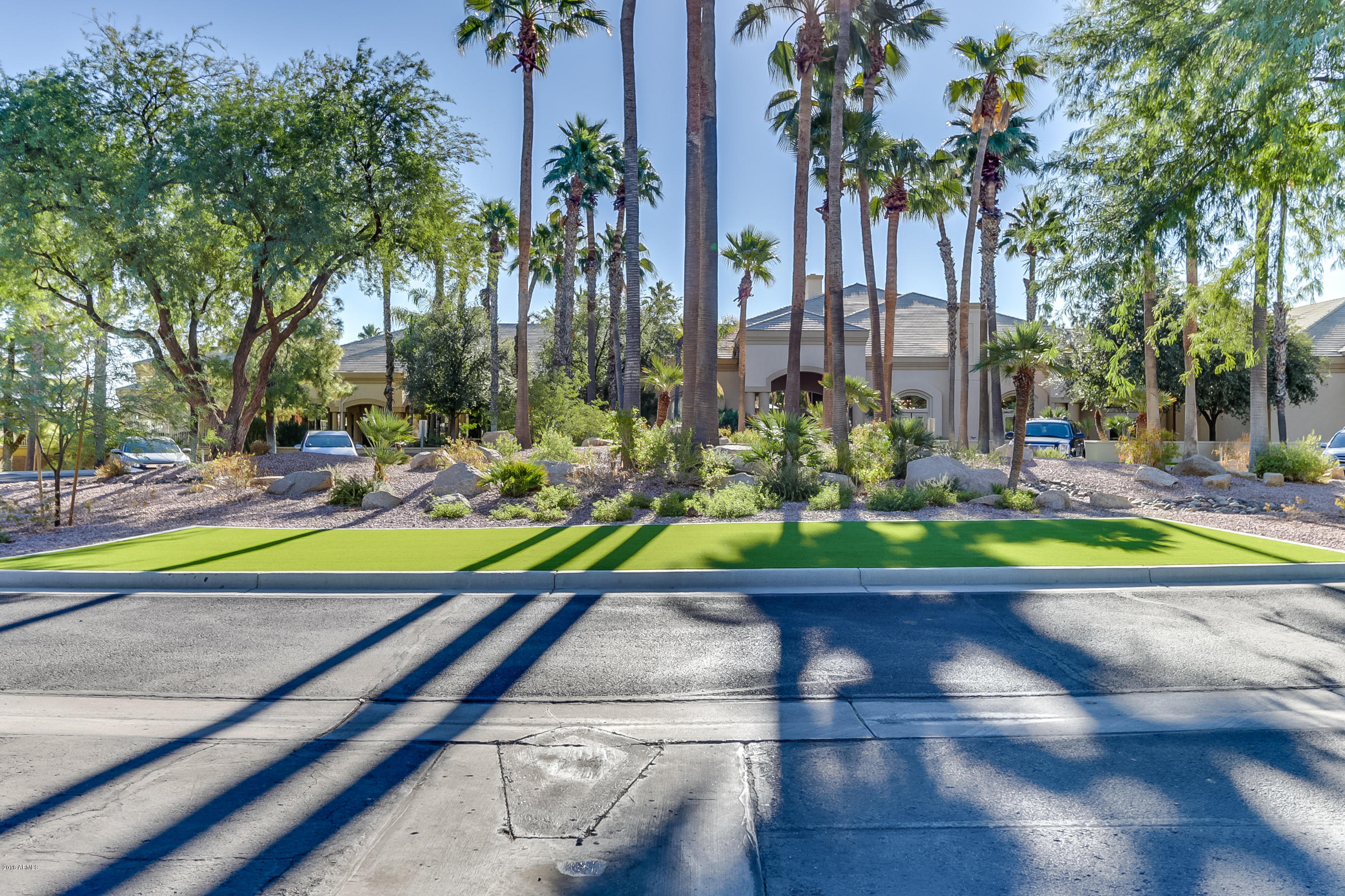 15304 Piccadilly Road Goodyear, AZ 85395 - Photo 56 of 64 Community - 001
