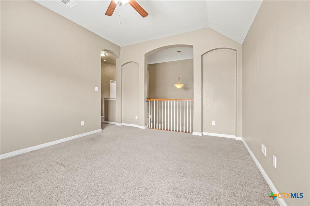 3306 Castleton Drive Killeen, TX 76542 - Photo 28 of 39 a view of a hallway