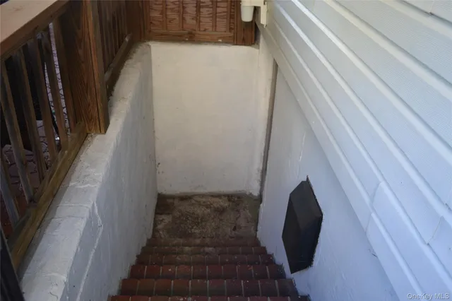 a view of entryway