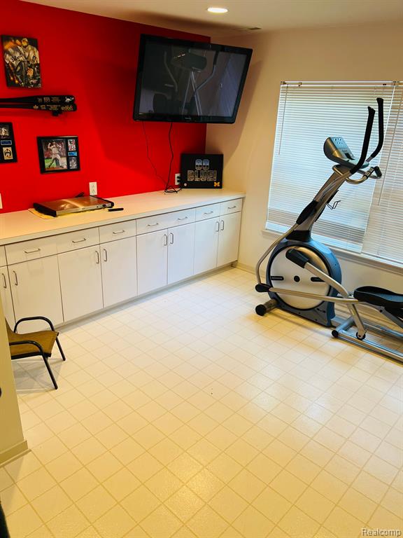 5348 Forest Ridge Drive Clarkston, MI 48346 - Photo 14 of 33 Gallery Image 14