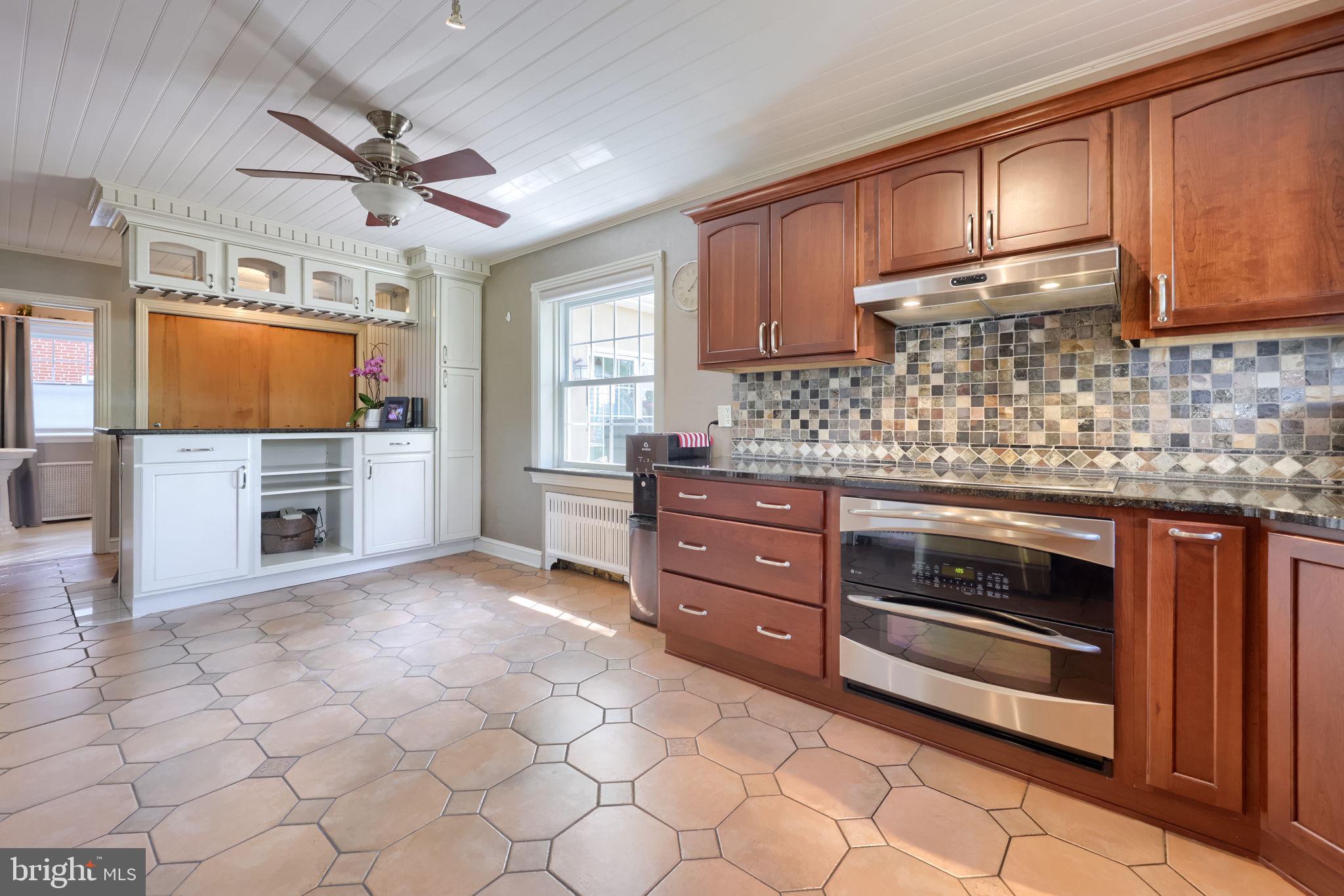 1262 Graystone Road Manheim, PA 17545 - Photo 16 of 59 Kitchen Induction Stovetop