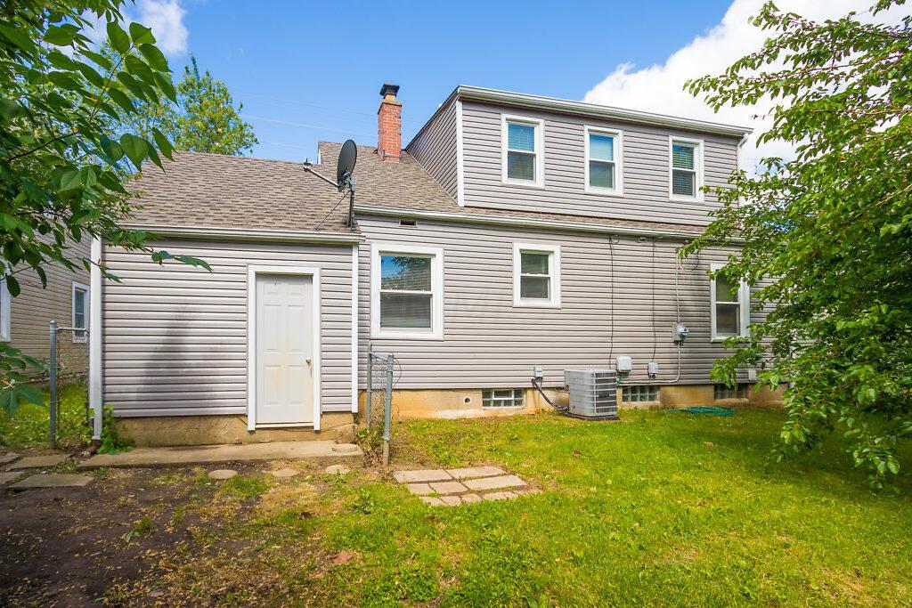 1858 Kenny Road Columbus, OH 43212 - Photo 26 of 29 Rear View