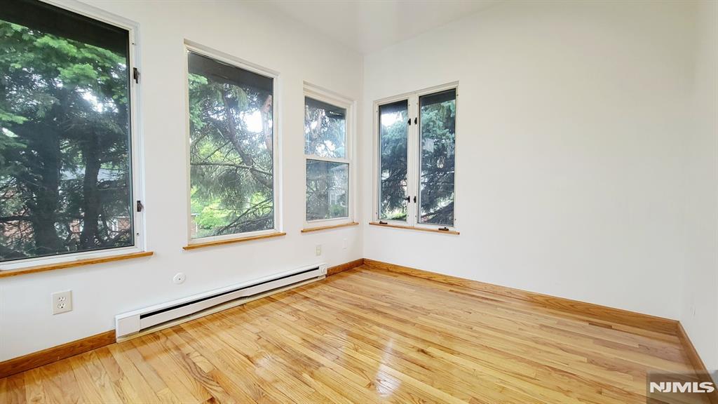 86 East Fort Lee Road, Unit 2 Teaneck, NJ 07666 - Photo 7 of 10