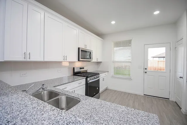 $2,100 | 23407 Honey Spade Road, Hockley, TX 77447