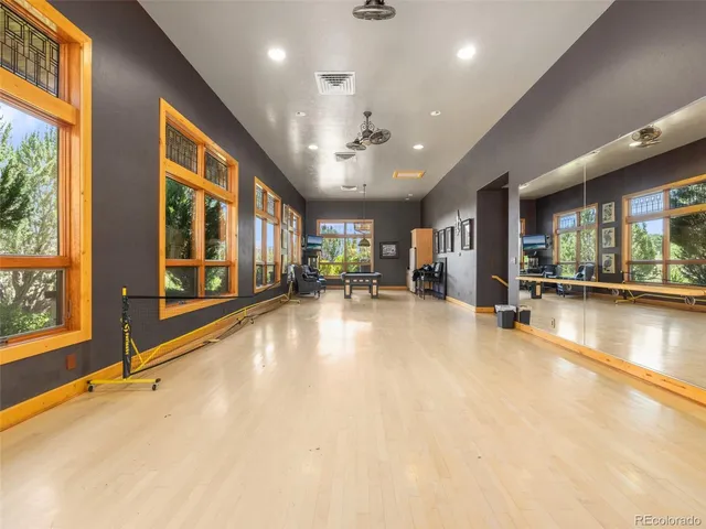 a view of a storage & utility room