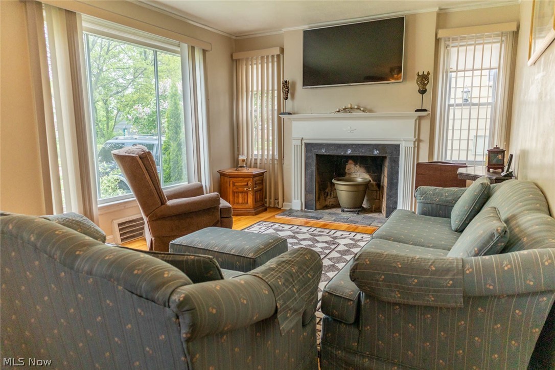 4038 Wyncote Road South Euclid, OH 44121 - Photo 6 of 24