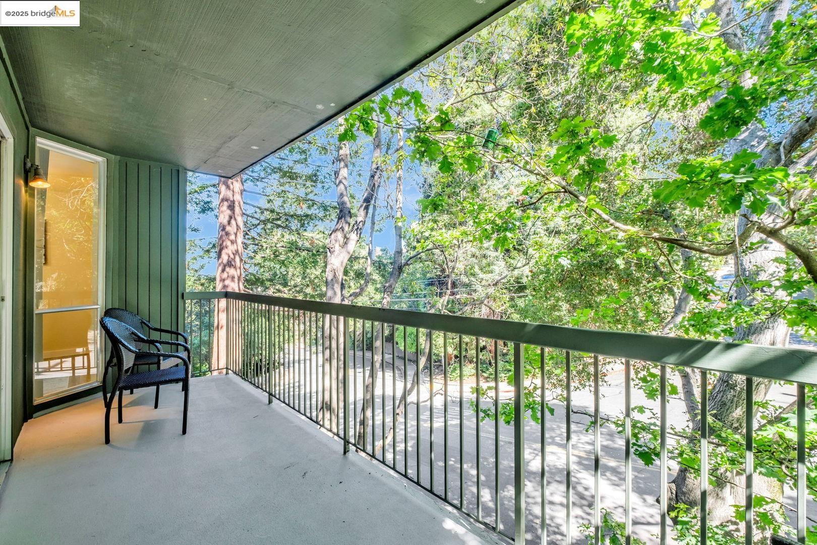 2700 Le Conte Avenue, Unit 301 Berkeley, CA 94709 - Photo 6 of 22 a view of balcony with furniture