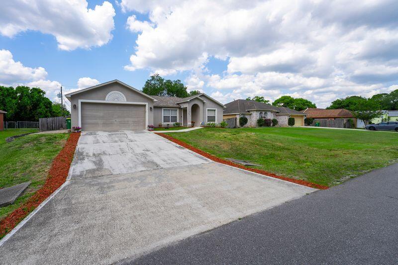 6970 Cairo Road Cocoa, FL 32927 - Photo 25 of 25 Front View