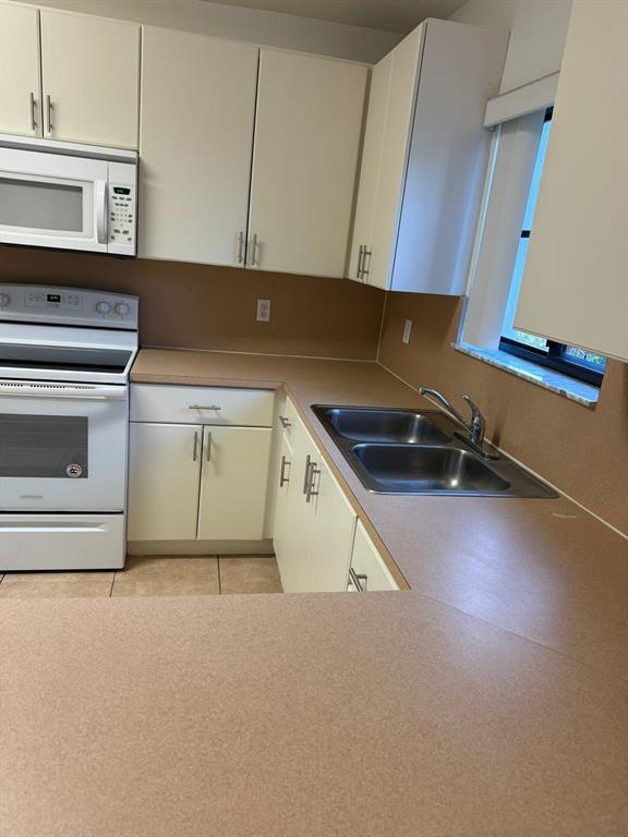 22901 Southwest 88th Place, Unit 201 Cutler Bay, FL 33190 - Photo 12 of 30