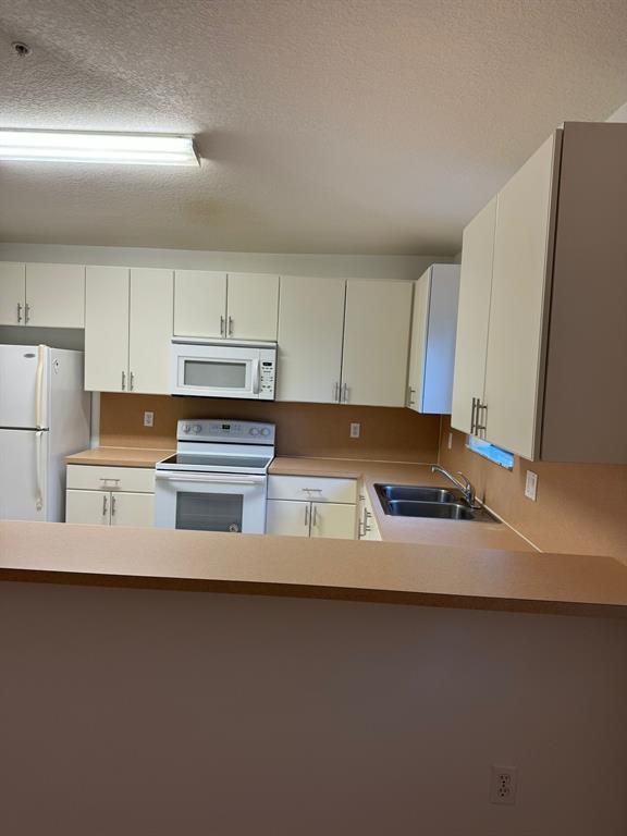 22901 Southwest 88th Place, Unit 201 Cutler Bay, FL 33190 - Photo 13 of 30