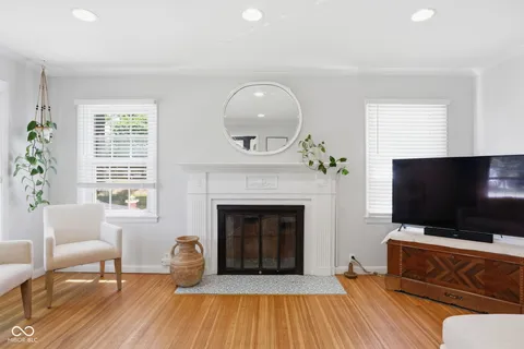 $395,000 | 5824 Kingsley Drive, Indianapolis, IN 46220