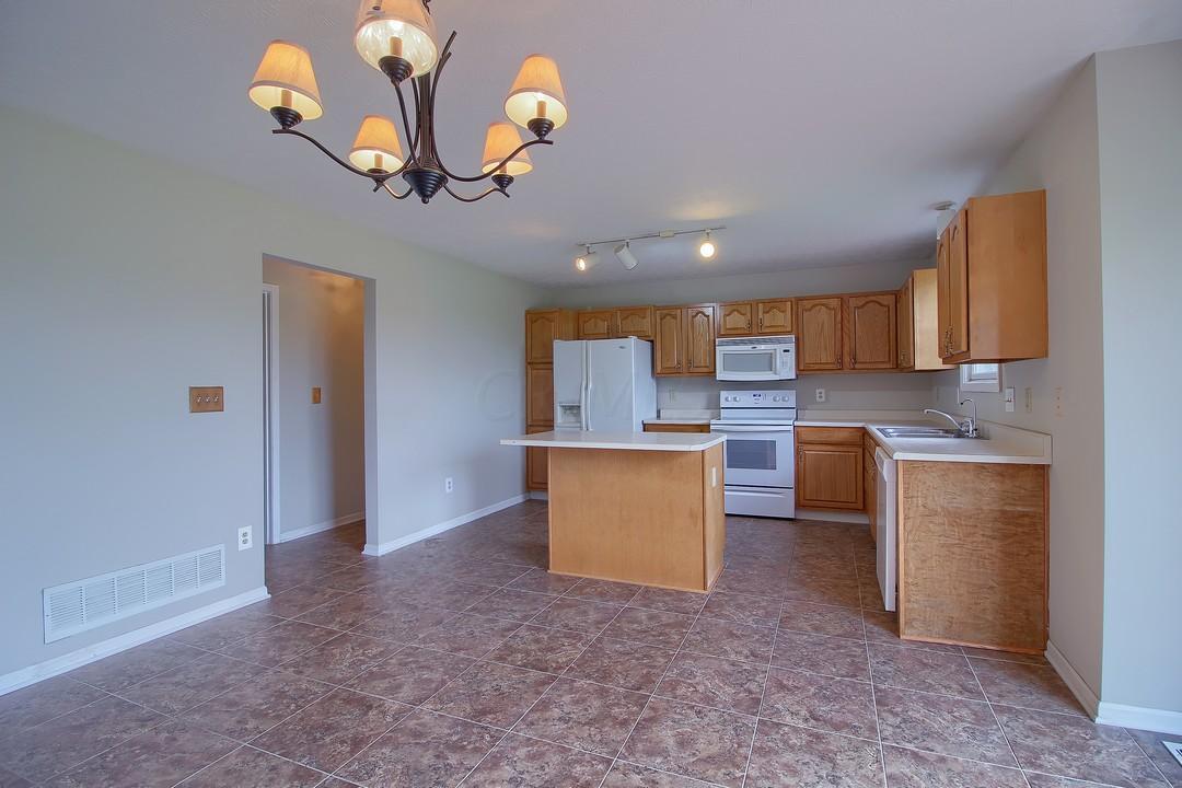 2741 Horseshoe Road Delaware, OH 43015 - Photo 6 of 42