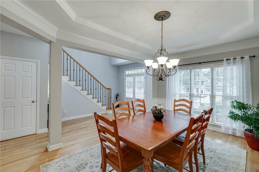 982 Spring Park Lane Suwanee, GA 30024 - Photo 5 of 40 Gallery Image 5