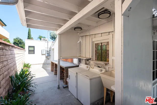 $4,595 | 14842 Morrison Street, Sherman Oaks, CA 91403