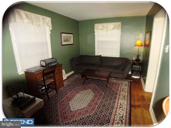 301 Spring Valley Road Springfield, PA 19064 - Photo 7 of 12 Family Room