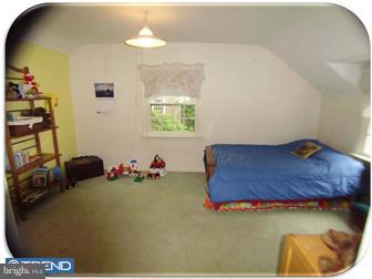301 Spring Valley Road Springfield, PA 19064 - Photo 10 of 12 Bedroom 3