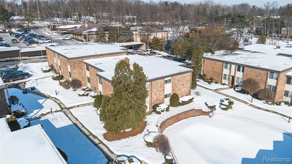 4045 West Maple Road, Unit C101 Bloomfield Hills, MI 48301 - Photo 24 of 27
