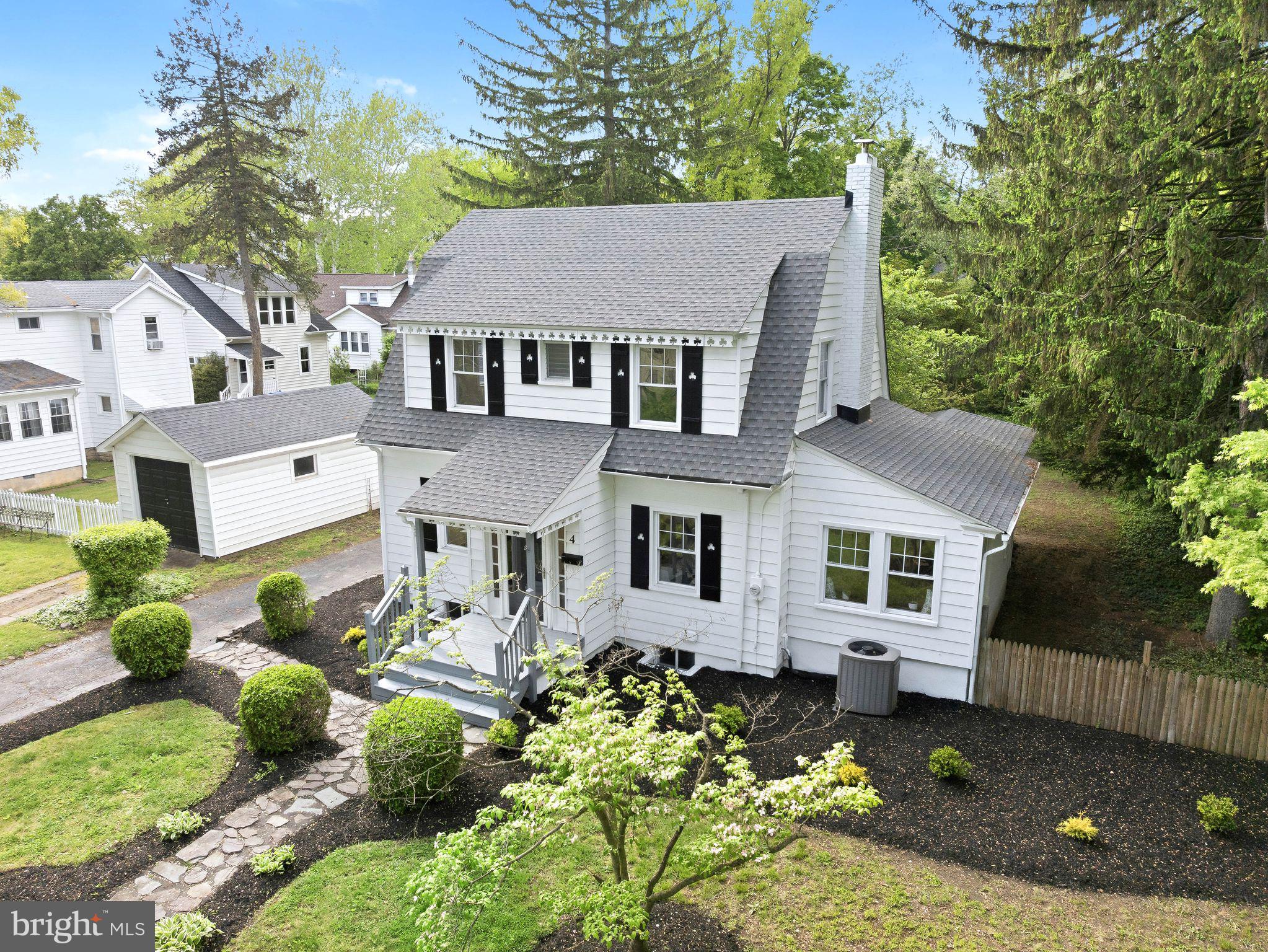 4 2nd Street Riverton, NJ 08077 - Photo 3 of 45