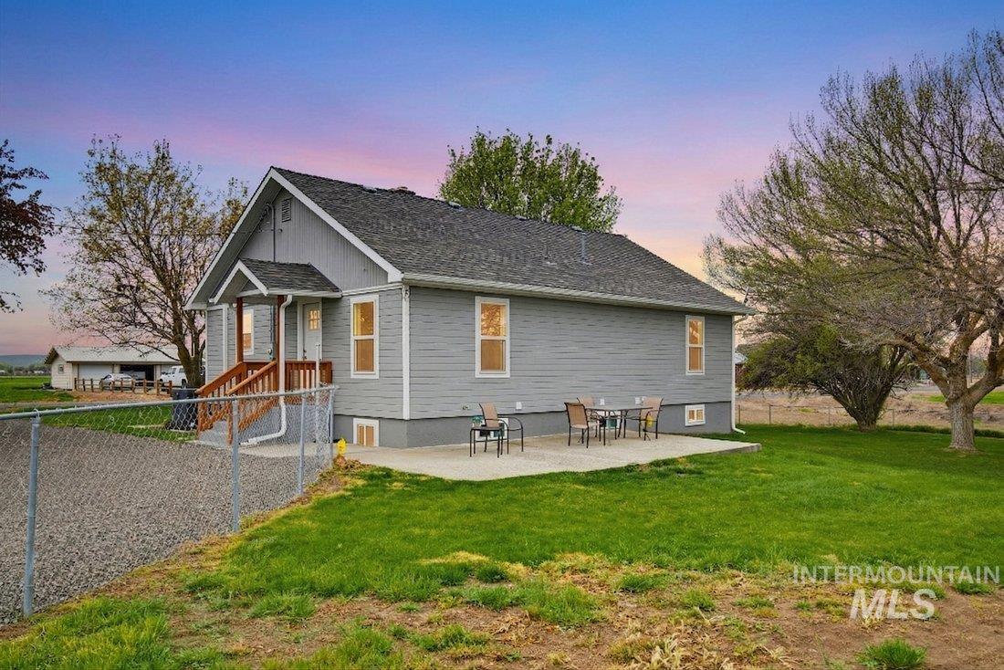 1112 Indianhead Road Weiser, ID 83672 - Photo 2 of 39