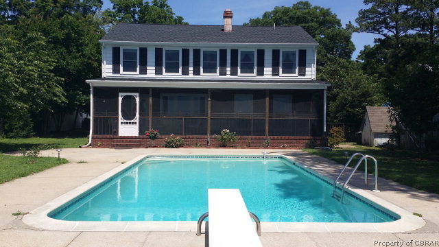 1425 Laurens Road Gloucester Point, VA 23062 - Photo 2 of 25