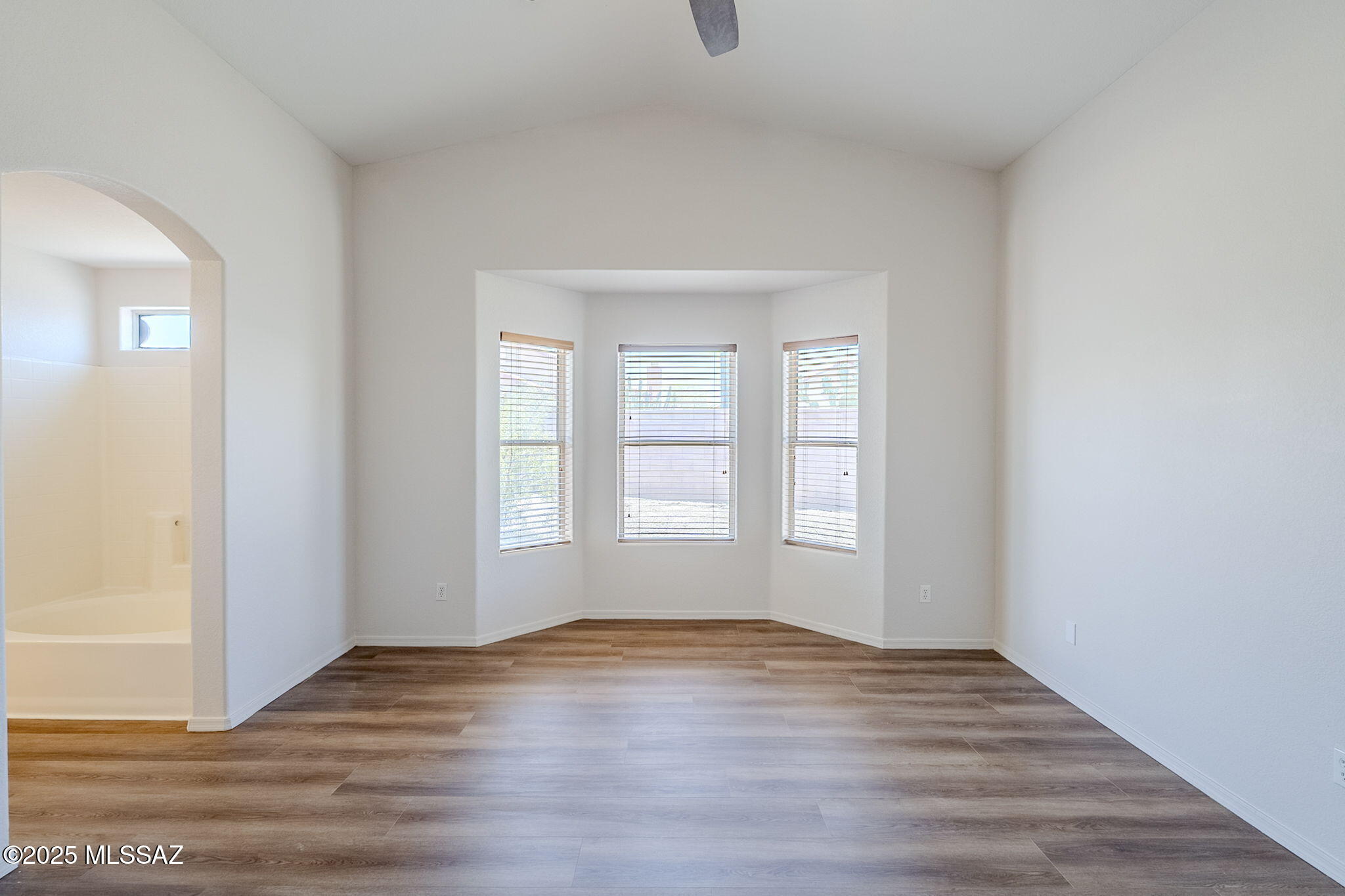 2321 Silvergate Place Tucson, AZ 85745 - Photo 12 of 45