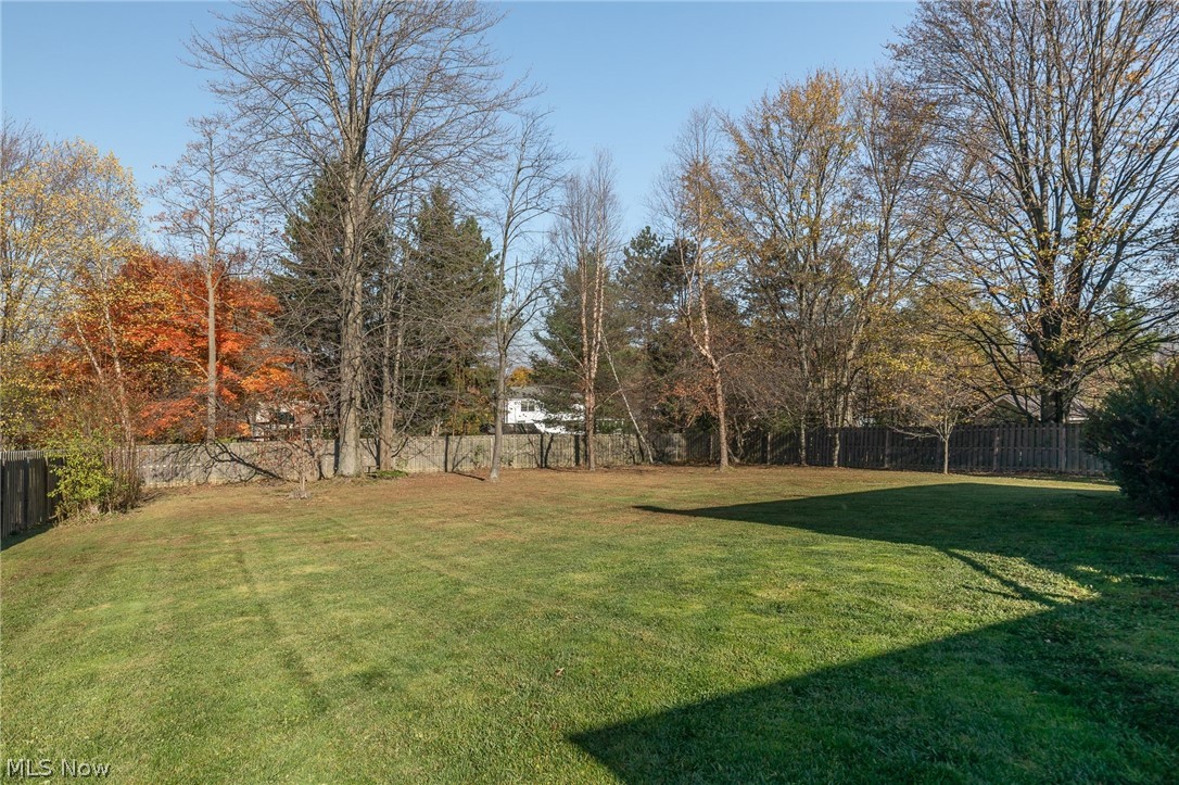 10217 Hoose Road Mentor, OH 44060 - Photo 4 of 28 Gallery Image 4