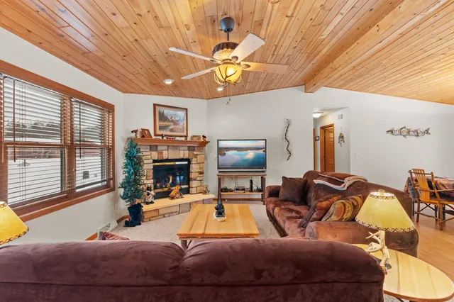 $418,000 | 266 Oakbrook Drive, Wisconsin Dells, WI 53965