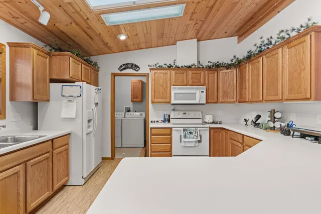 $418,000 | 266 Oakbrook Drive, Wisconsin Dells, WI 53965