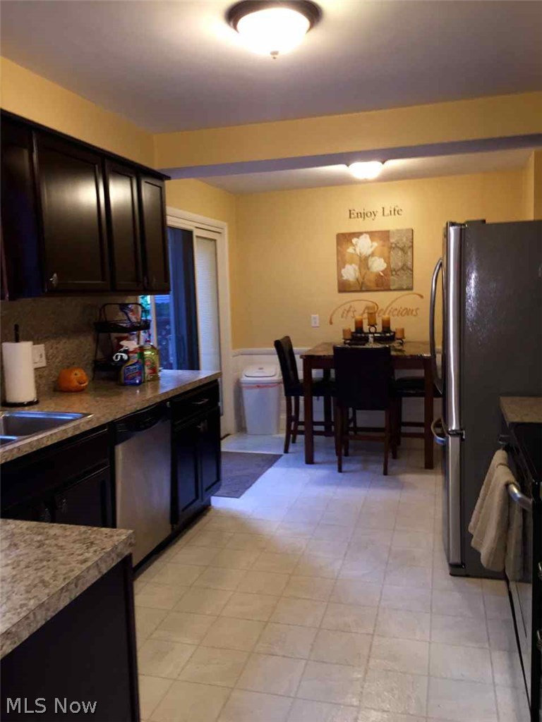 2464 Edgerton Road University Heights, OH 44118 - Photo 8 of 25