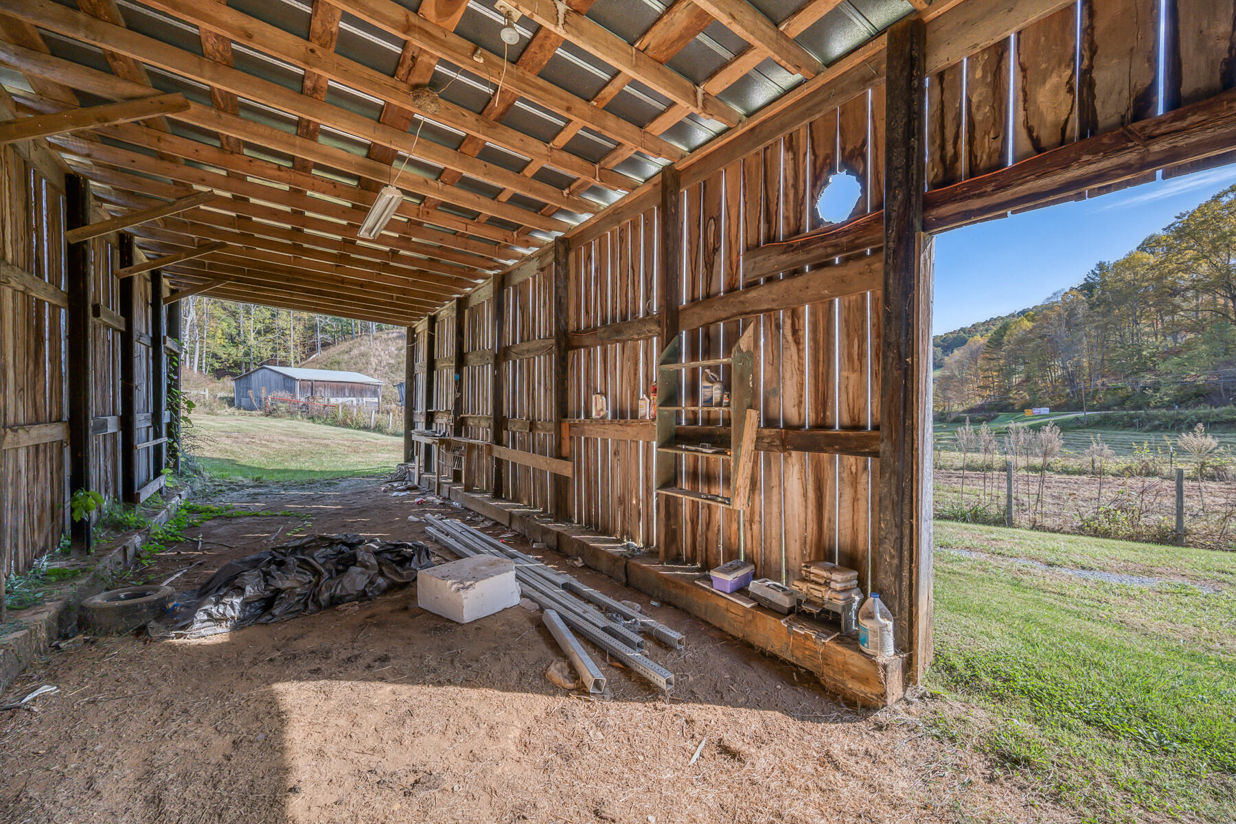 16517 Rich Valley Road Abingdon, VA 24210 - Photo 35 of 52 RV SHED