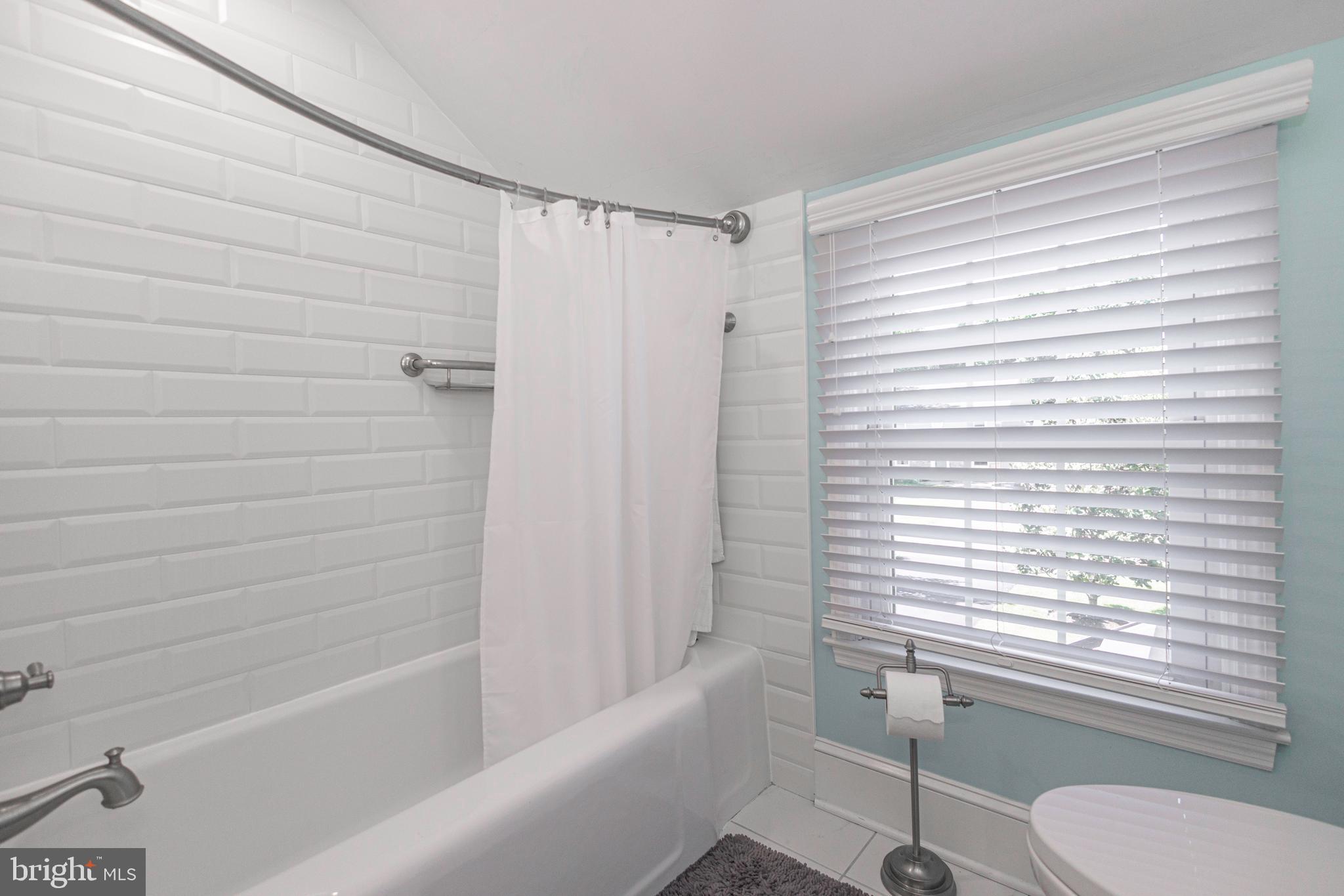 7 Colonial Ridge Drive Yardley, PA 19067 - Photo 44 of 68 Full Bath on 2nd Floor with Tub/Shower