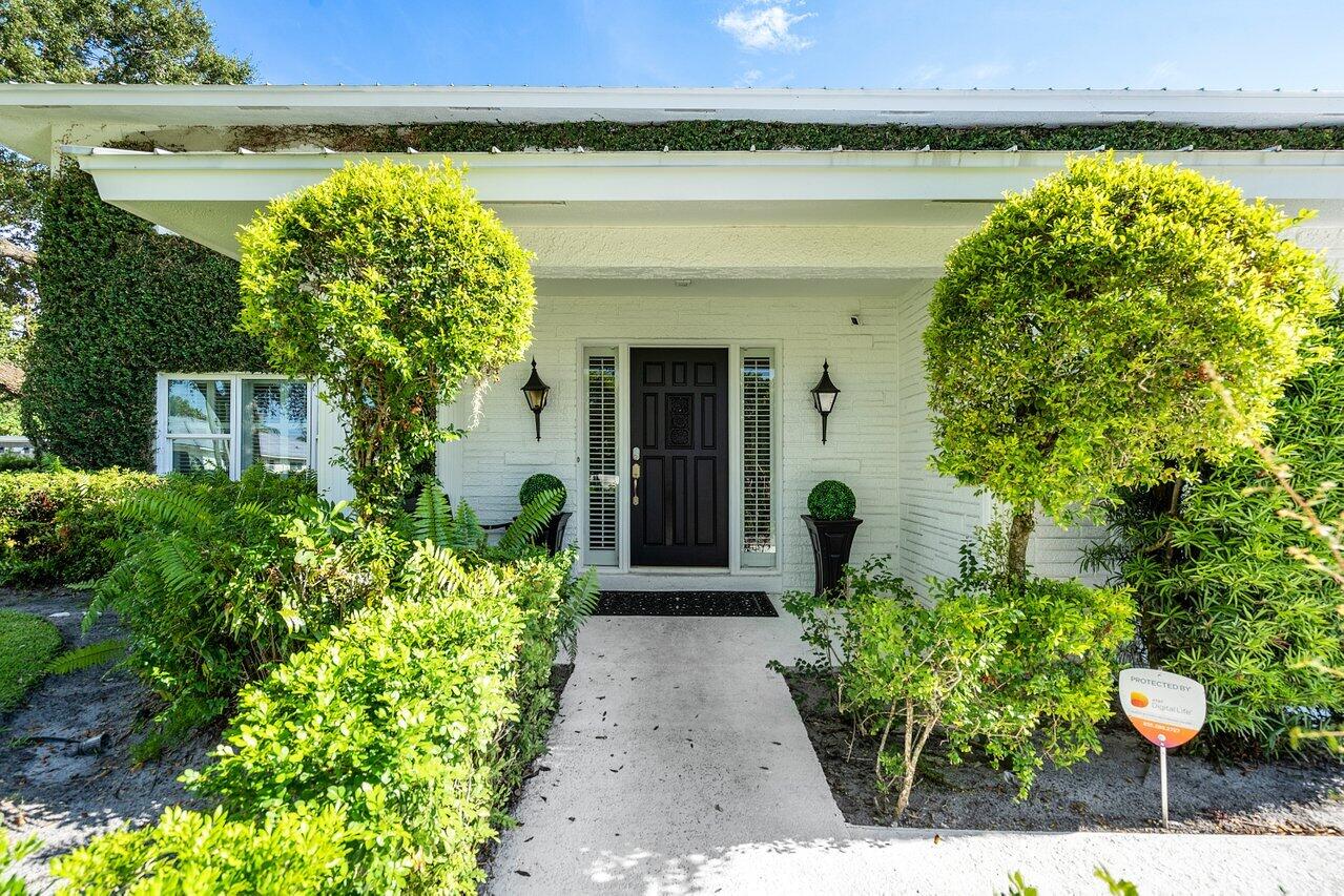 900 Southwest 16th Street Boca Raton, FL 33486 - Photo 2 of 26 005-900Southwest16thStreet-BocaRaton-FL-