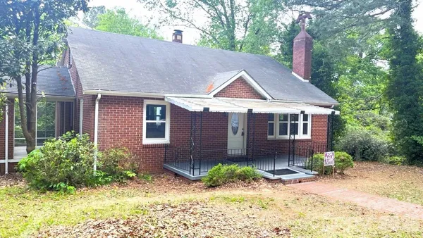$235,000 | 205 Sunrise Avenue, Mount Gilead, NC 27306
