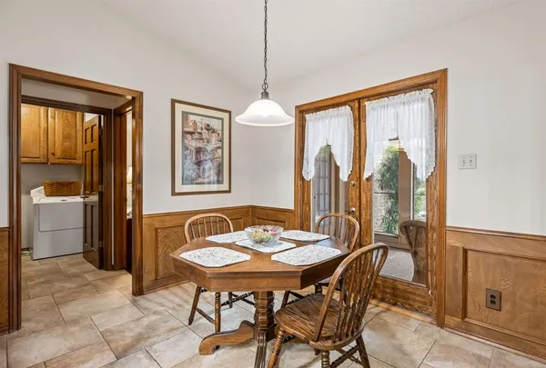 $450,000 | 2036 Parkridge Court, Hurst, TX 76054