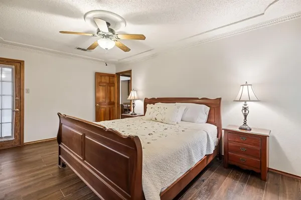 $450,000 | 2036 Parkridge Court, Hurst, TX 76054