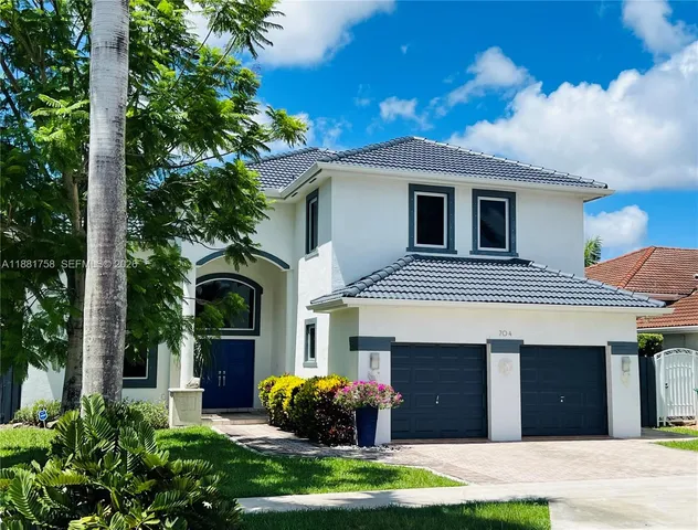 $960,000 | 704 Northwest 129th Court, Miami, FL 33182